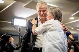 De bekende nederlanders genieten daar uiteraard ook van, zoals bijvoorbeeld peter r. J2dr1qyi79cg7m