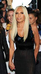 Audrey has been a most welcome presence in our lives. Donatella Versace In Jungen Jahren So Anders Sah Sie Fruher Aus