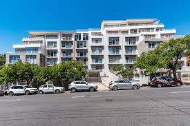 Perfect guest farm for your first or last days in namibia. Penthouse For Sale In Vredehoek Cape Town Western Cape For R 3 950 000