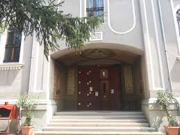 Biserica izvorul tămăduirii sau mânăstirea de la cişmeaua mavrogheni a fost construită la 1786 de nicolae petru mavrogheni voievod şi soţia sa maria doamna, ca. FiÈ™ier Biserica Izvorul Tamaduirii Intrare Jpg Wikipedia