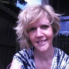 Vanessa Leonard (@vinny16931)