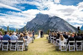 Banff Summer Wedding At Tunnel Mountain Reservoir Followed By A Beautiful Rustic Reception At The Rustic Mountain Wedding Lodge Wedding Summer Wedding Outdoor