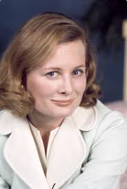 Today is the 67th birthday of 3X Oscar-nominated actress Michelle Pfeiffer.  I just loved her in UP CLOSE & PERSONAL, but I think her finest performance  was in THE FABULOUS BAKER BOYS.