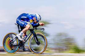 Jun 10, 2021 · remco evenepoel wasn't going to be down for long. Remco Evenepoel On Twitter My Start Time Tomorrow 16 52 Andiamo Grandepartenza Giro Photo Beelwout