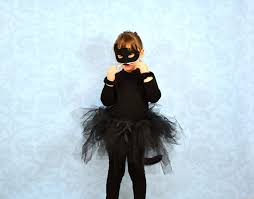 Tutu rock nähen produkte sind am beliebtesten in north america, western europe, und eastern europe. Diy Anleitung No Sew Tutu Fur Ein Pfauenkostum Snaply Magazin