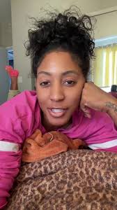 i look like harriet tubman when i wake up 😂😂 #fyp #sleepingbeauty  #icantbetheonlyone #iwokeuplikethis