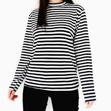 cizgili bodyleri tisortun altina giymek cok moda efsane fiyatiyla tekrar stokta cizgili ince body 30 tl s m l bedenleriyle kaliplar normad moda kumas