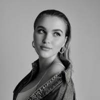 20+ "Sophie Élise" profiles