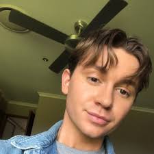 Lachlan Sutherland (@lachsutherland)