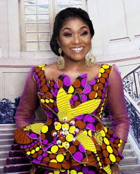 Soyeux s'adapte à tous les styles parfait pour tous genre de modèles pagne idéal pour réaliser vos plus belles créations (boubou. 130 Idees De Ensemble Pagne 3 Mode Africaine Tenue Africaine Robe Africaine