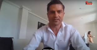 Des vidéos porno de qualité au bangers tube xxx. En Duplex Une Femme A Moitie Nue Passe Devant La Camera D Un Journaliste Il Est Accuse D Infidelite Et De Non Respect Du Confinement Video
