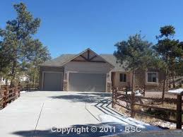 Monument Colorado Foreclosure Home For Sale 132 Metcalf Ln Monument Colorado 80132 Colorado Homes Foreclosed Homes Bank Owned Properties