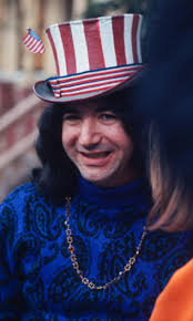 Chilling waiting for that green light 🚦 🚛💰🔥 everybody be safe today 🙏 