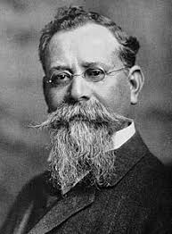 220px-Portrait_of_Venustiano_Carranza_(cropped)(b).jpg