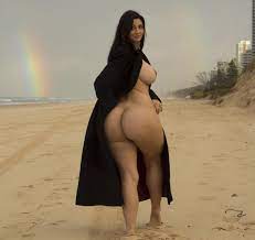 Thicc arab naked