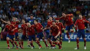Spain clinch last eight spot, enrique fires euro 2020 warning are spain reverting to type ? Pin On Entertainment Guide To Spain