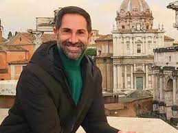 Facebook twitter pinterest di tommaso, chi è il giornalista de la vita in diretta che ha ritrovato il bambino scomparso corriere della sera giuseppe di tommaso, l'inviato de la vita in diretta che ha ritrovato nicola tanturli: 37det Xauf Tom