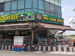 Intermediate, •lampu kipas •awning car porch •leasehold 96 balance •4 bilik 2bilik air, •gated guarded •1400sqft (20x70). Tripify Nasi Lemak Royale Cawangan Kota Warisan Kampung Bekok