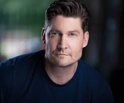 Matthew Roy's Instagram, Twitter & Facebook