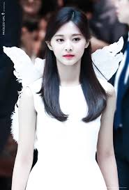 Is chou tzuyu, the youngest member of twice is the tallest member in the group? Twice Height In Feet Twice 2020