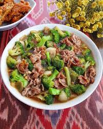 Aduk semua bahan dan masak hingga jamur matang, koreksi rasa, angkat, dan sajikan. Xvxgfzptbqig5m