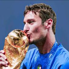 How many hours do you have in the game? KnightRider Aha FORZA FOR ZA  HORIZON5 Forza Horizon 5 GAME PASS G 1750/ 1750/3000 100/ 100/164  Achievements Stats Time played 71d 17h 24m