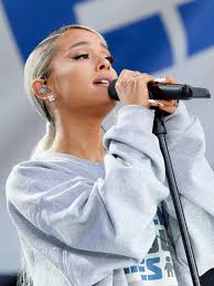 She flawlessly completes this look with her nevertheless, sometimes ariana grande uses her hair down which looks gorgeous on her. Ariana Grande S First Selfie In 2018 Features A Blonde Braided Bun Allure