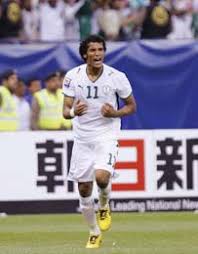 لاعب كرة القدم السعودي ( نايف هزازي ) من مواليد شهر يناير عام 1989 ميلاديا ، لقد كانت بداية مشواره مع نادي الإتحاد ، و أول مبارة له كانت بعام 2006 ميلاديا مع الفريق الأول ، و من ثم تم الأعتماد عليه ليكون مهاجم الفريق الأول عام. Ù†Ø§ÙŠÙ Ù‡Ø²Ø§Ø²ÙŠ Ø¸Ø§Ù‡Ø±Ø© ÙƒØ±ÙˆÙŠØ© Ø¬Ø¯ÙŠØ¯Ø© Ø§Ù„Ø±ÙŠØ§Ø¶ÙŠ Ø§Ù„Ø¨ÙŠØ§Ù†