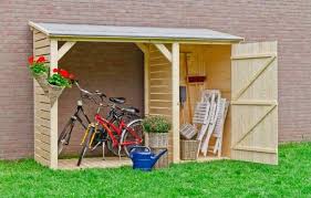 Auch Ein Geratehaus Darf Gut Aussehen Inspirationen Fur Sie Garten Gerateschuppen Garten Unterstand Garten