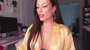 VeraBambi Best Porn Video [Myfreecams] - artistic, flirty, oil show, long  hair, brunette