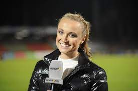 Sport1 moderatorin / nele schenker on twitter: Westdeutscher Fussballverband E V Nele Schenker Die Regionalliga Ist Echt Authentisch Und Daher Sexy