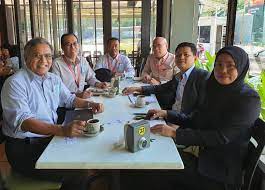 Specialize in volunteer, social and kredit micro. Meeting With The Ceo Of Koperasi Sahabat Amanah Ikhtiar Malaysia Koperasi Tenaga Dan Petroliam Berhad
