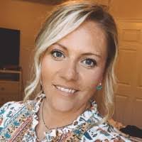 Julia Millard's Instagram, Twitter & Facebook