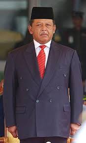 Tuanku syed faizuddin putra, 9 mayıs 1994'te kuala lumpur'da tuanku lailatul shahreen akashah ile evlendi. Tuanku Syed Sirajuddin Ibni Almarhum Tuanku Syed Putra Jamalullail Wikipedia Bahasa Melayu Ensiklopedia Bebas