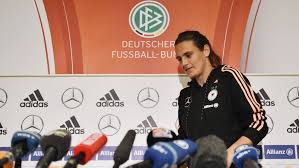 Nadine angerer joins ann schatz to talk about her final game as a thorn ahead of tomorrow's germany's legendary goalkeeper nadine angerer remembers her famous save of marta's penalty in. Kultur Der Vielfalt Kommt Das Beim Dfb Von Herzen Kicker