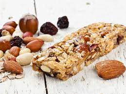 4 Lợi ích của Thanh năng lượng và Thanh protein đối với người chạy bộ đường dài - Play Nutrition