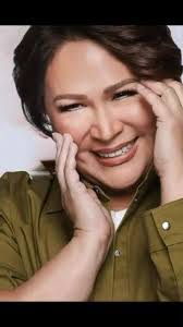 Leona Fernandez's Instagram, Twitter & Facebook