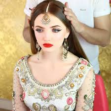 Traditionally the bride has had her hair put up and pulled away from the face so that everyone can see her face during her moment of joy. Hairstyle By Kashee S Home Facebook