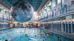 Rennes La Lune A La Piscine Saint Georges Nocturne Ce Samedi Rennes Maville Com