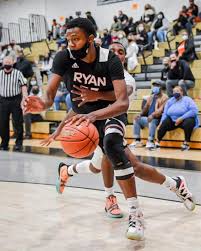 BOYS BASKETBALL: Lemon-Warren Wins Class 5A Player of the Year After  Season-Ending Injury One Year Ago