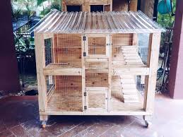 This is a good all purpose set of instructions to make any size cage hammock for cat, kitten or ferret. Wooden Pallet Cat House Design Easy Pallet Ideas