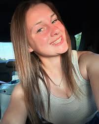 justine aulaura burch