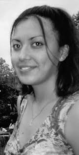 She Looks For News”