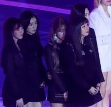 I think a lot have said it is just a . Netizens Hate On Red Velvet S Yeri For Her Lack Of Professionalism And Seeking For Attention K Pop Amino