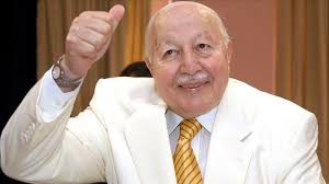 Hastane önünde bir açıklama yapan şener, necmettin erbakan ile sık sık görüşüyorduk. Islam Birligi Idealini Savunan Lider Necmettin Erbakan Anadolu Ajansi
