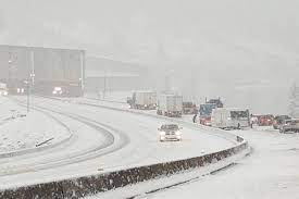 The bee family were travelling to visit family in vancouver on saturday, july 17, when ron, the father, apparently suffered a stroke behind the wheel, according to a gofundme page set up by an aunt to support the family. Coquihalla Grinds To A Halt As Snowfall Warning Vehicle Incident Ties Up Highway Abbotsford News