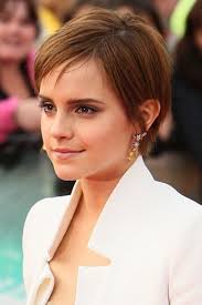 Cute simple daily short hairstyle for women from emma watson. Emma Watson With Pixie Cut Emma Watson Age