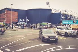 September 2020 mit dem derby zwischen dem fc fulham und dem fc arsenal eröffnet und endete am 23. The Hawthorns West Bromwich Mittendrin Statt Nur Dabei