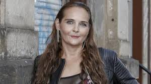 Helena fürst ist eine betriebswirtin aus offenbach, wo sie einige jahre bei der kreisverwaltung arbeitete. Liebes Comeback Sind Helena Furst Und Ennesto Monte Wieder Ein Paar