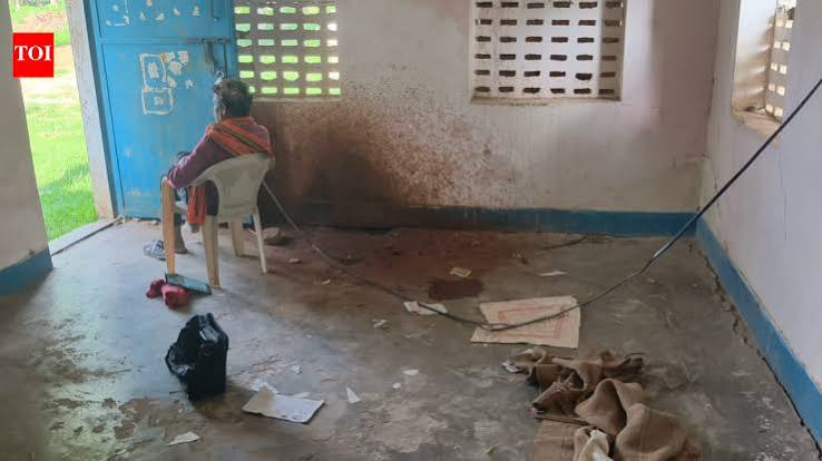 Drunk' teacher makes students clean up after defecating on school premises; notice issued | Bhopal News - The Times of India
